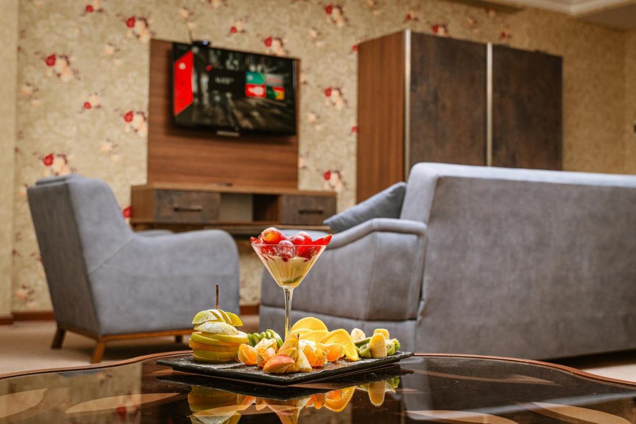 Royal Sapphire Boutique Appartement Bakoe Buitenkant foto